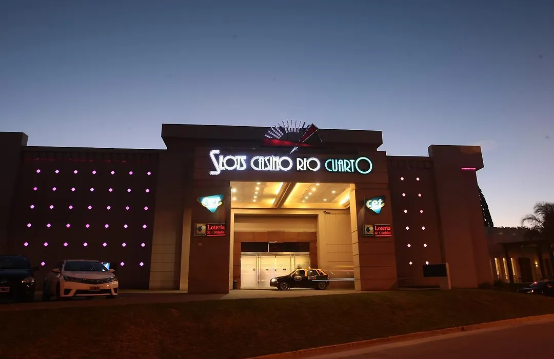 Howard Johnson Rio Cuarto Hotel y Casino-1