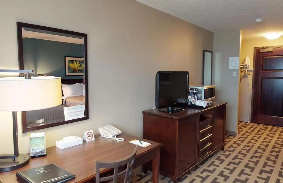 Bear Claw Casino & Hotel-1