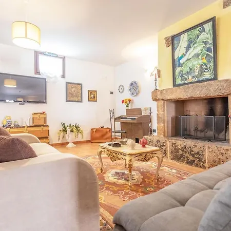 Villa Stracca Con Ampio Spazio Esterno-2