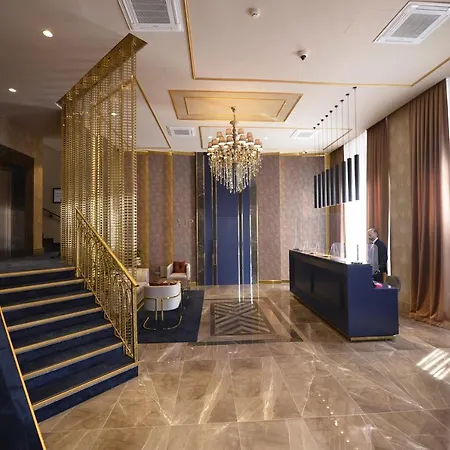 Royal Casino & Hotel-3
