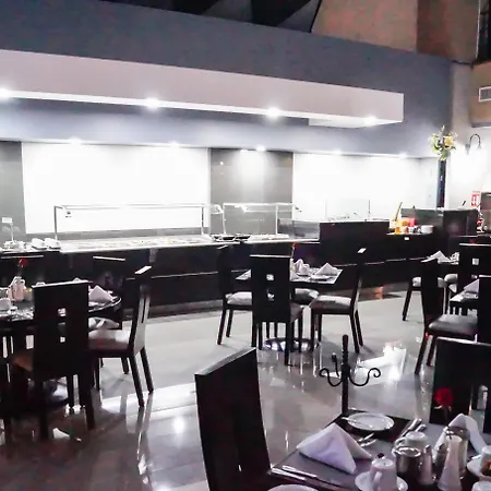 Pueblo Amigo Hotel Plaza Y Casino-2