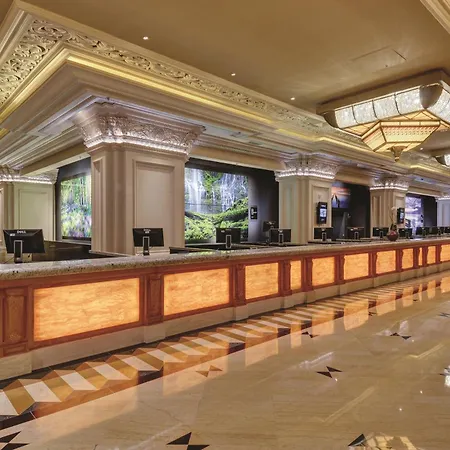 Mandalay Bay-2