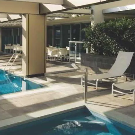 Oaks Brisbane Casino Tower Suites-3