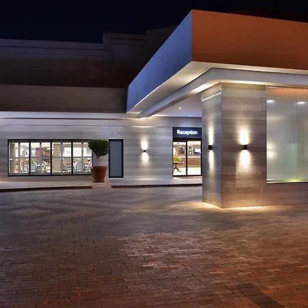 Avani Gaborone Resort & Casino-2