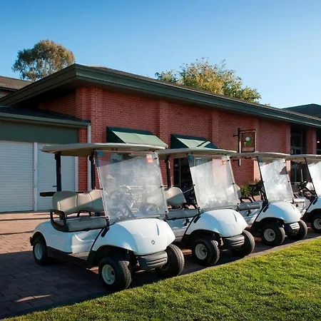 Country Club Villas-3