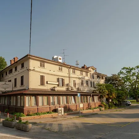 Hotel Paquito-3
