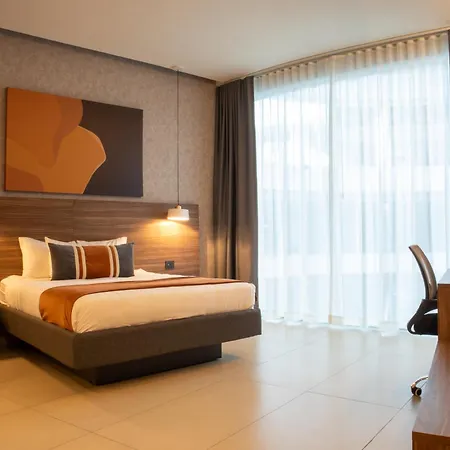Hotel Vía Dorada-2