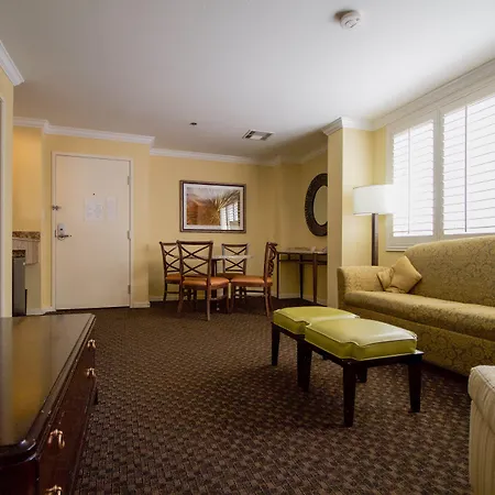 Best Western Plus Casino Royale-Center Strip-2