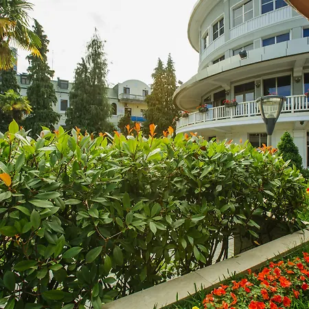 Hotel Intourist Palace Batumi-3