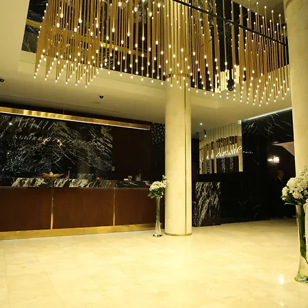 Golden Palace Batumi Hotel & Casino-2