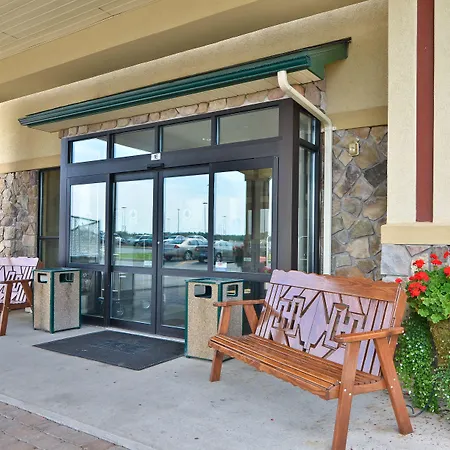 Comfort Inn & Suites Adj To Akwesasne Mohawk Casino-2