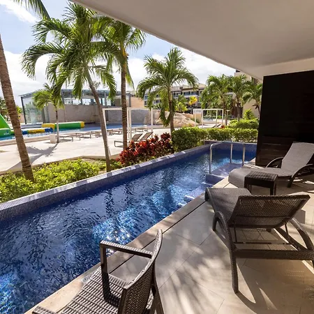Royalton Riviera Cancun, An Autograph Collection All-Inclusive Resort & Casino (Adults Only)-2