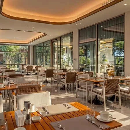 Merit Crystal Cove Hotel Casino&SPA-2