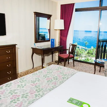 Merit Crystal Cove Hotel Casino & Spa-2