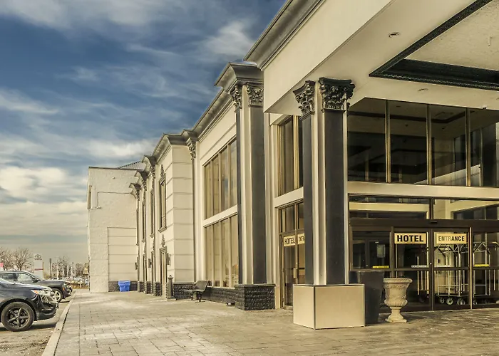 Woodbine Hotel & Suites Toronto