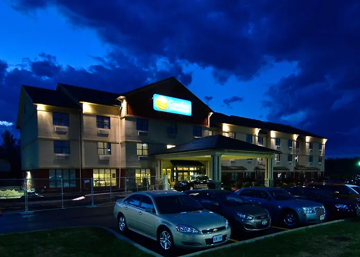 Comfort Inn & Suites Adj To Akwesasne Mohawk Casino Hogansburg