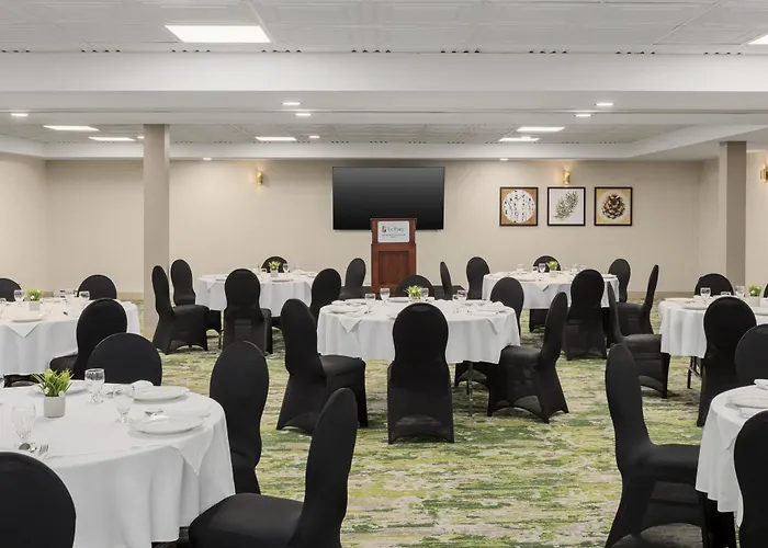 Hotel Ramada Plaza by Wyndham Gatineau/Manoir du Casino