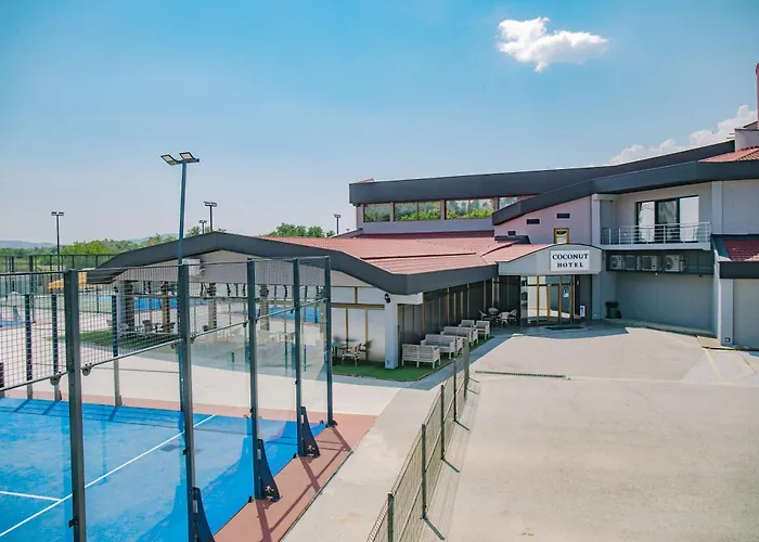 Coconut Hotel And Pool Gevgelija