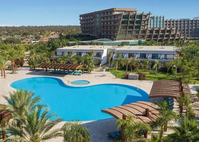 Noah'S Ark Deluxe Hotel & Spa Gazimağusa