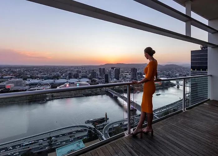 Oaks Brisbane Casino Tower Suites
